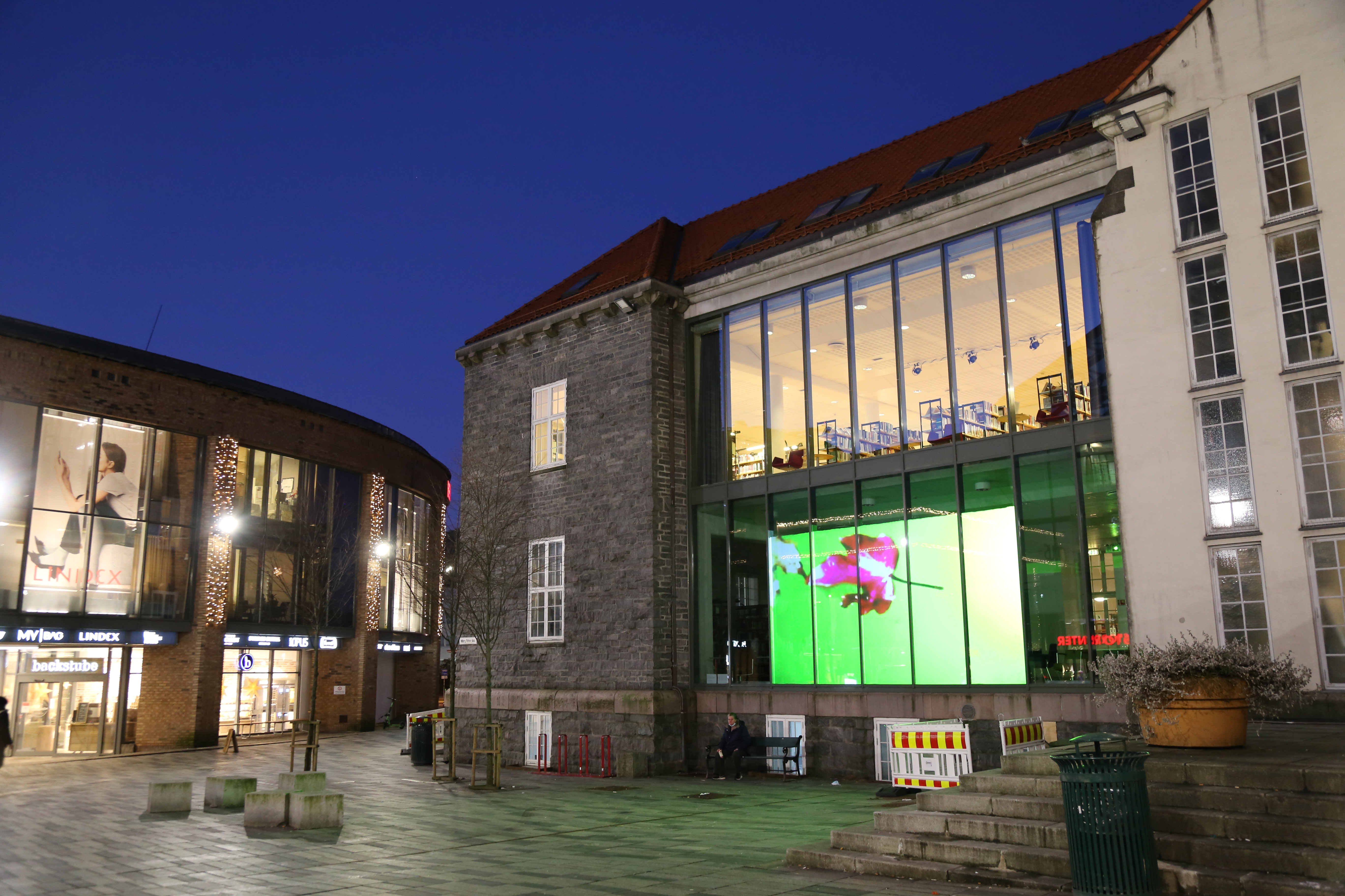 lyrikk på fasaden 2021_2022